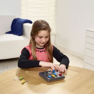 Smart Games | Логическа игра | Паркирай колите