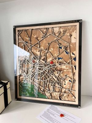 Urban Cartographica | Дървенa арт карта на град