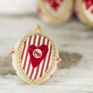 Играчка за елха