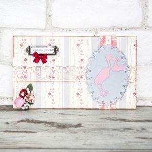 The Pink Shop | Картичка-плик |Бебе в тревата