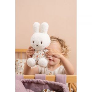 LITTLE DUTCH | Зайче | Мифи за гушкане